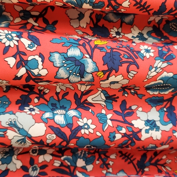 LOFT OUTLET Top Sz Small Great Condition - Picture 5 of 6